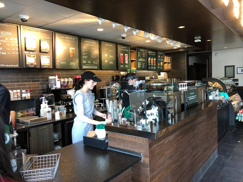 Starbucks | cafe | 2543 N California Ave, Chicago, IL 60647, USA | 7737729357 OR +1 773-772-9357