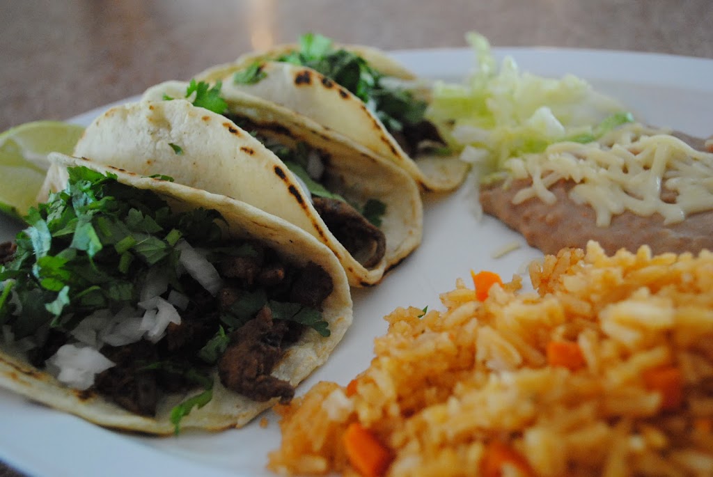 Canelitas Restaurant | restaurant | 440 Washington St, Elgin, IL 60123, USA | 2242383678 OR +1 224-238-3678