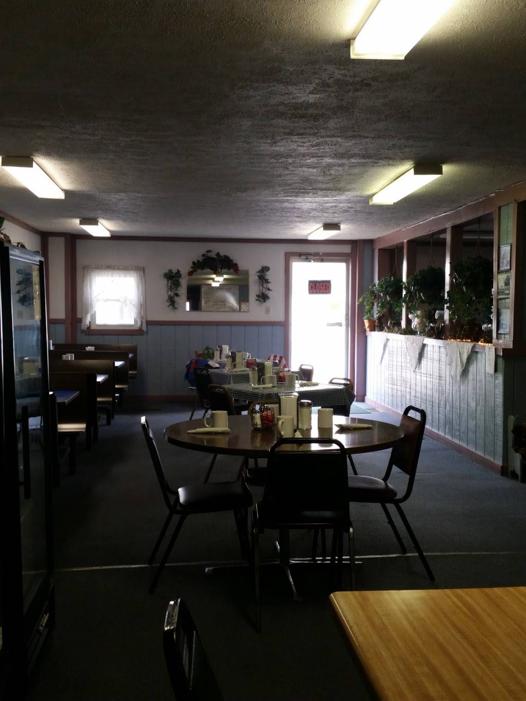 Myers Country Diner | restaurant | 105 E Main St, West Lafayette, OH 43845, USA | 7405450700 OR +1 740-545-0700