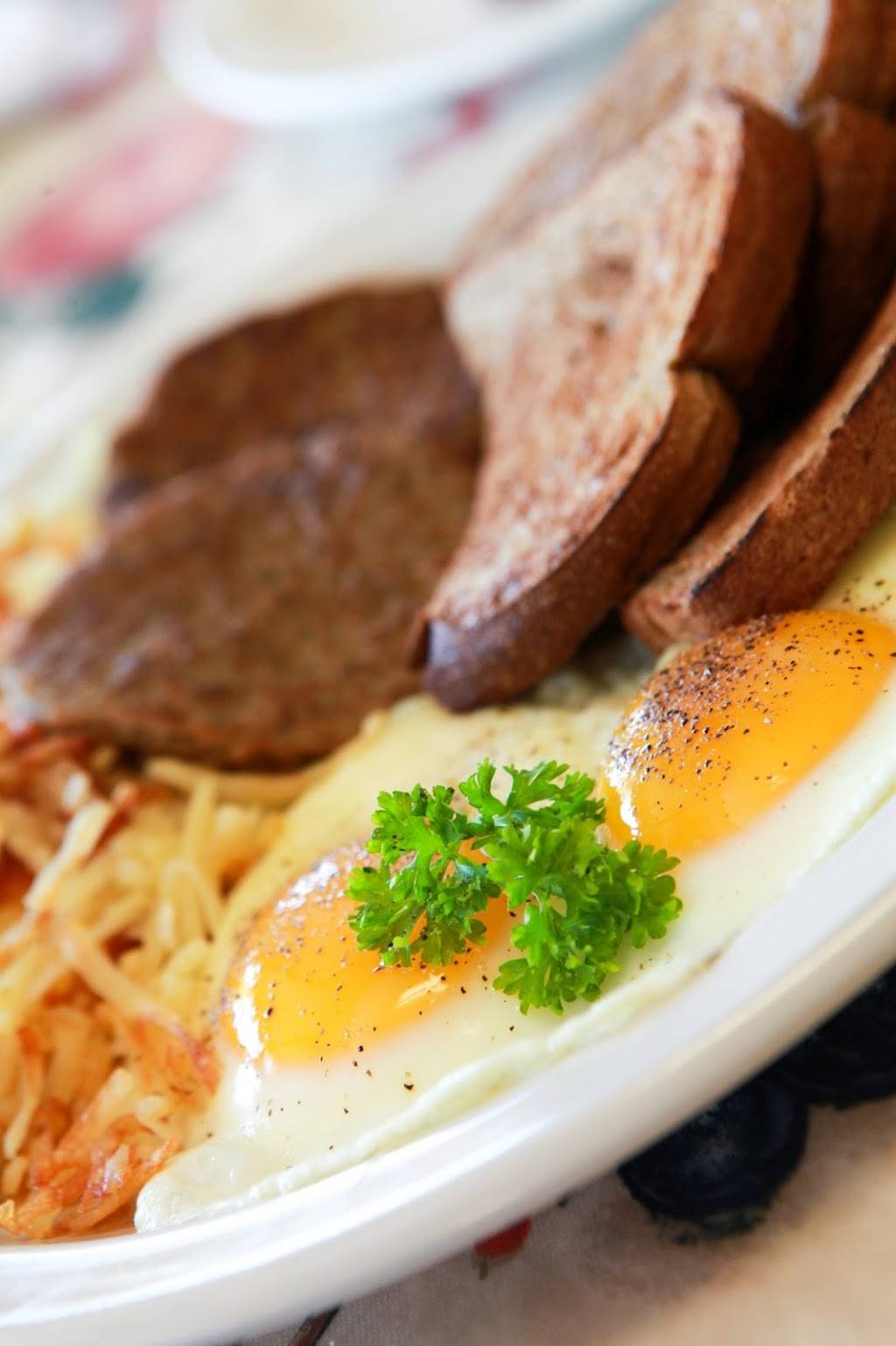 Peachs Restaurant - Venice | restaurant | 1230 Jacaranda Blvd, Venice, FL 34292, USA | 9414937711 OR +1 941-493-7711