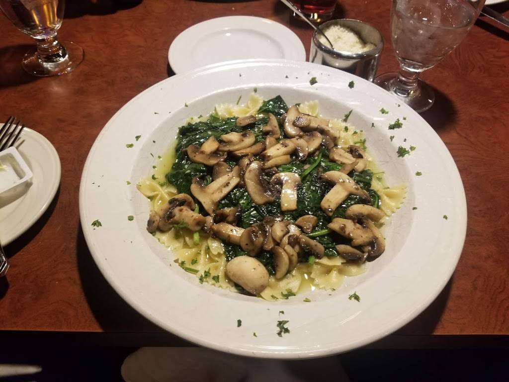 Johnnys Fine Food & Spirits | restaurant | 7807 Market St, Boardman, OH 44512, USA | 3307588262 OR +1 330-758-8262