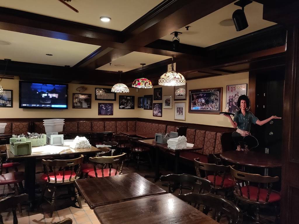 Cheers - Faneuil Hall | cafe | Quincy Market, 1 Faneuil Hall Market Place, South Boston, MA 02109, USA | 6172270150 OR +1 617-227-0150