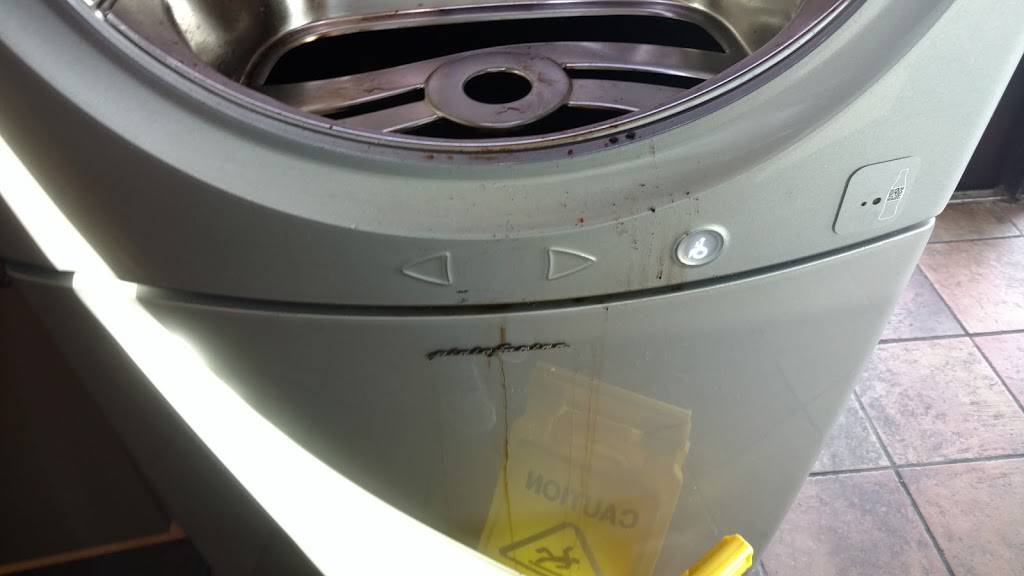 QDOBA Mexican Eats | restaurant | 5880 Belleville Crossing St, Belleville, IL 62226, USA | 6183103000 OR +1 618-310-3000