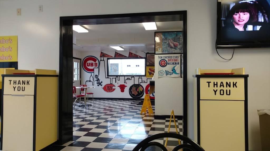 Bugsys Chicago Dog | restaurant | 311 Broadway St, Mt Vernon, IL 62864, USA | 6182423647 OR +1 618-242-3647