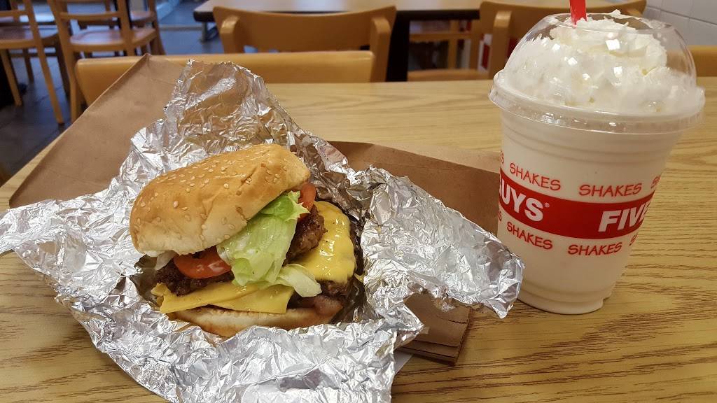 Five Guys | meal takeaway | 1030 Main St, Waltham, MA 02451, USA | 7816470555 OR +1 781-647-0555