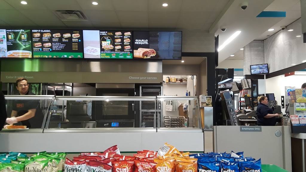 Subway Restaurants | restaurant | 856 Frank Rd, Columbus, OH 43223, USA | 6143407043 OR +1 614-340-7043