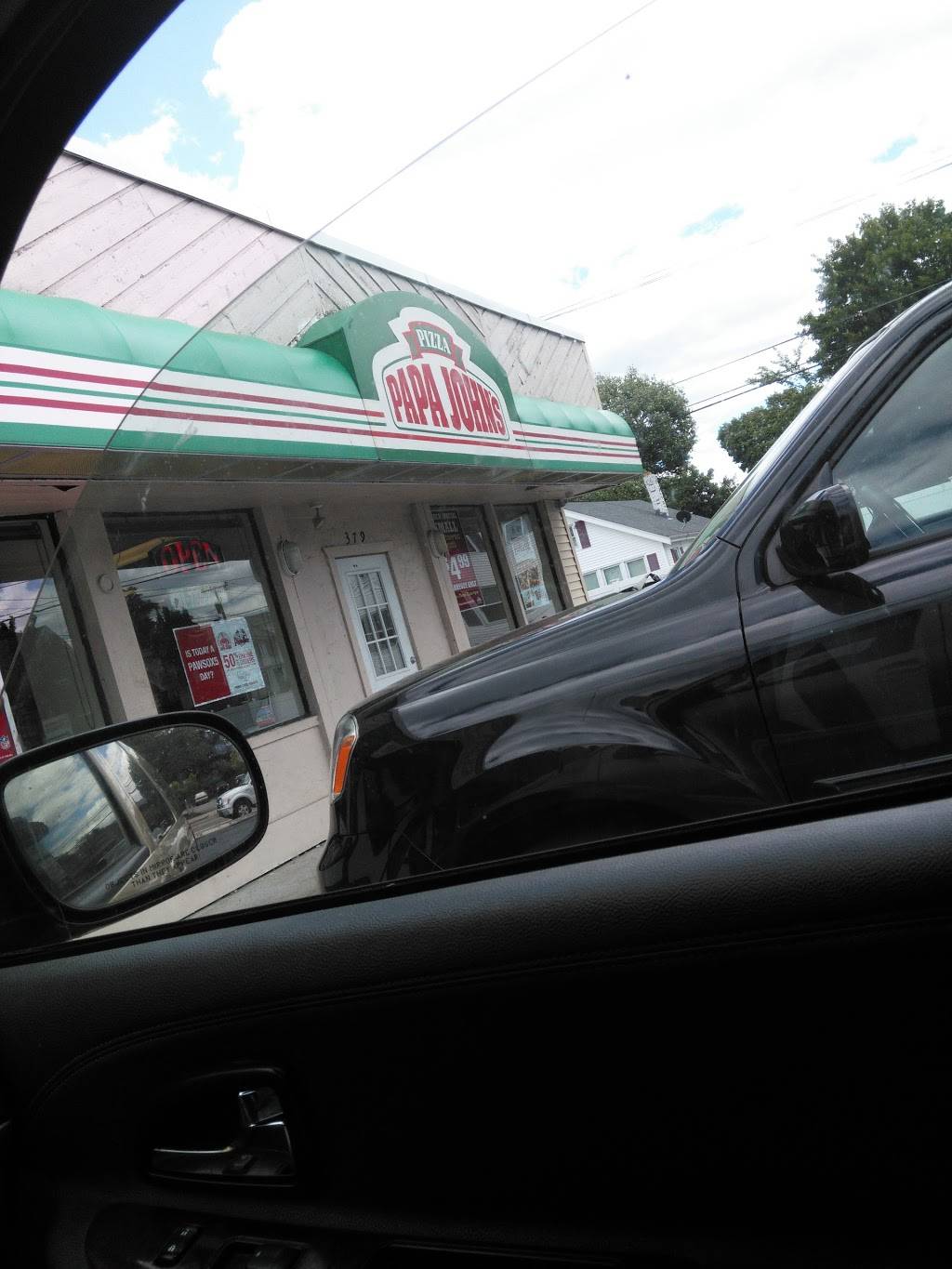 Papa Johns Pizza | restaurant | 379 Smithfield Ave, Pawtucket, RI 02860, USA | 4017227272 OR +1 401-722-7272