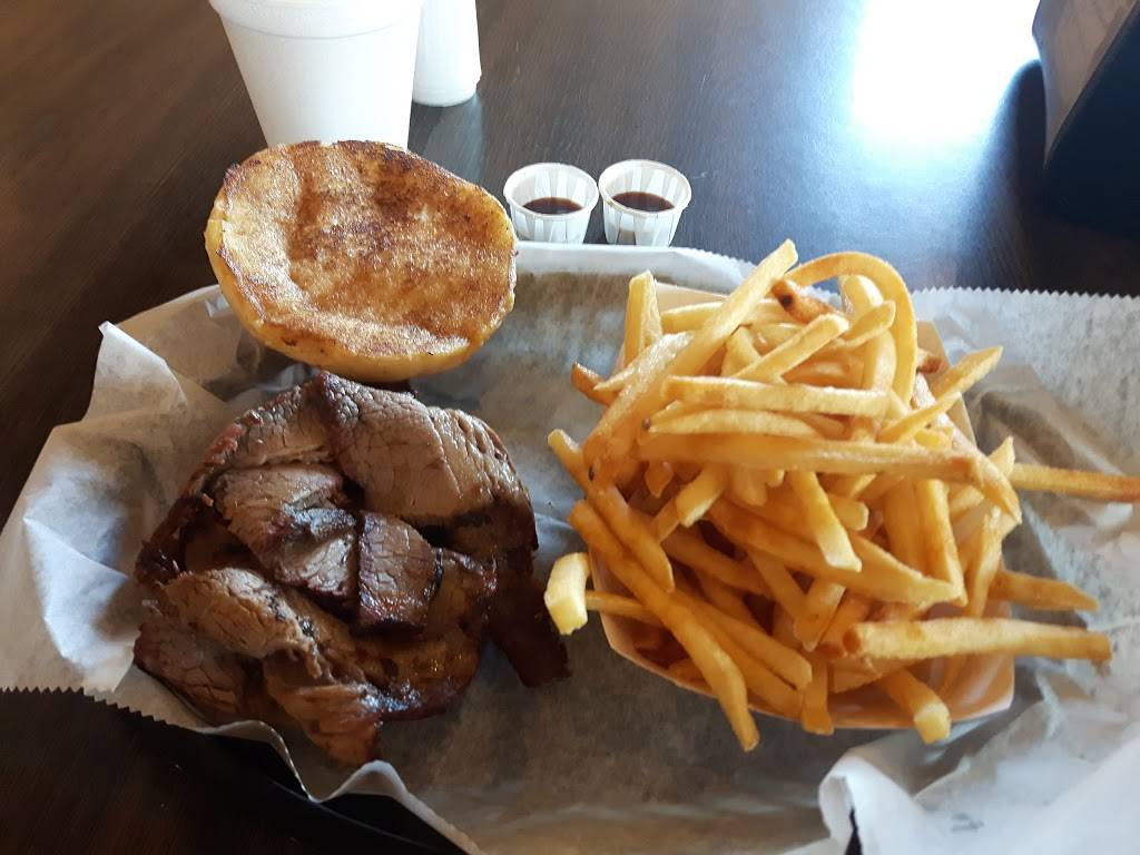 Uncle Joes | restaurant | 201 Taylor St, Ina, IL 62846, USA | 6184375337 OR +1 618-437-5337