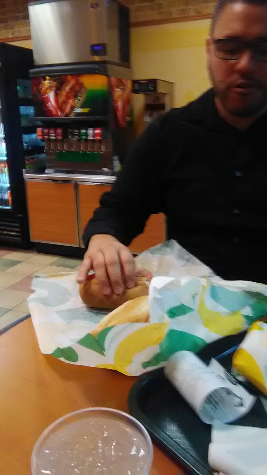 Subway | restaurant | 14713 SW 42nd St, Miami, FL 33185, USA | 3052200755 OR +1 305-220-0755