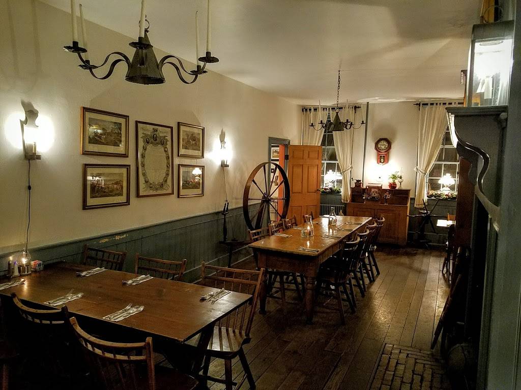 Duffys Tavern | restaurant | 113 E Main St, Boalsburg, PA 16827, USA | 8144666241 OR +1 814-466-6241