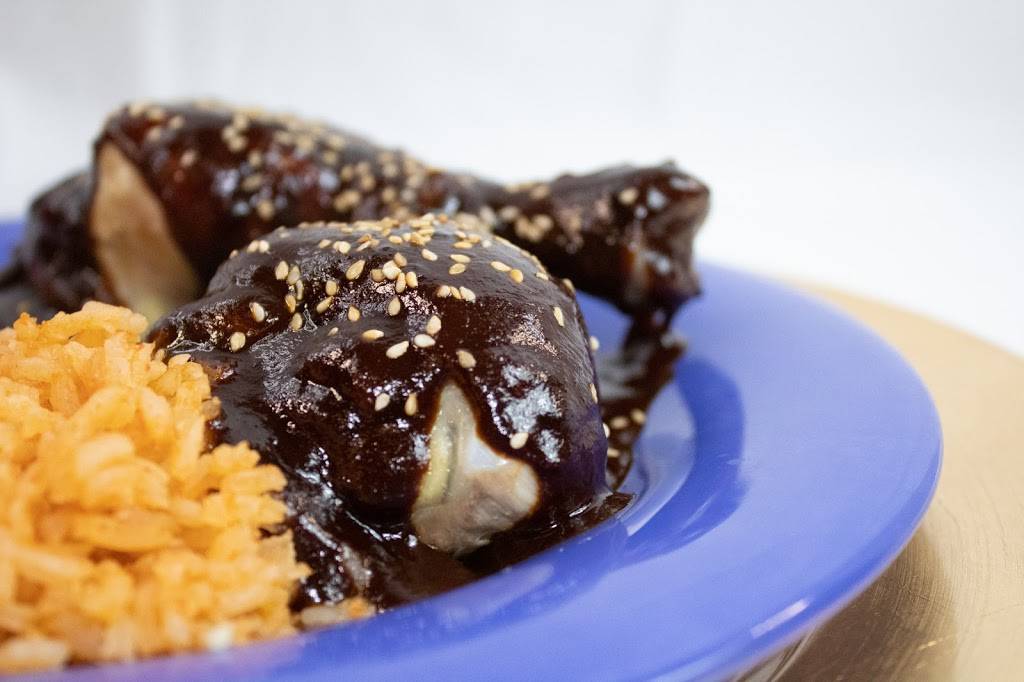 Alexanders Mexican Cuisine | restaurant | 1055 Regal Row, Dallas, TX 75247, USA | 4694668160 OR +1 469-466-8160