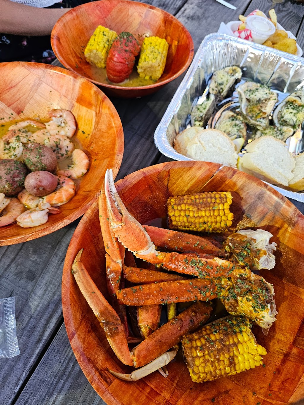 CRAWFISH AND CHILL | restaurant | 6220 Lapalco Blvd, Marrero, LA 70072, USA | 5045829086 OR +1 504-582-9086