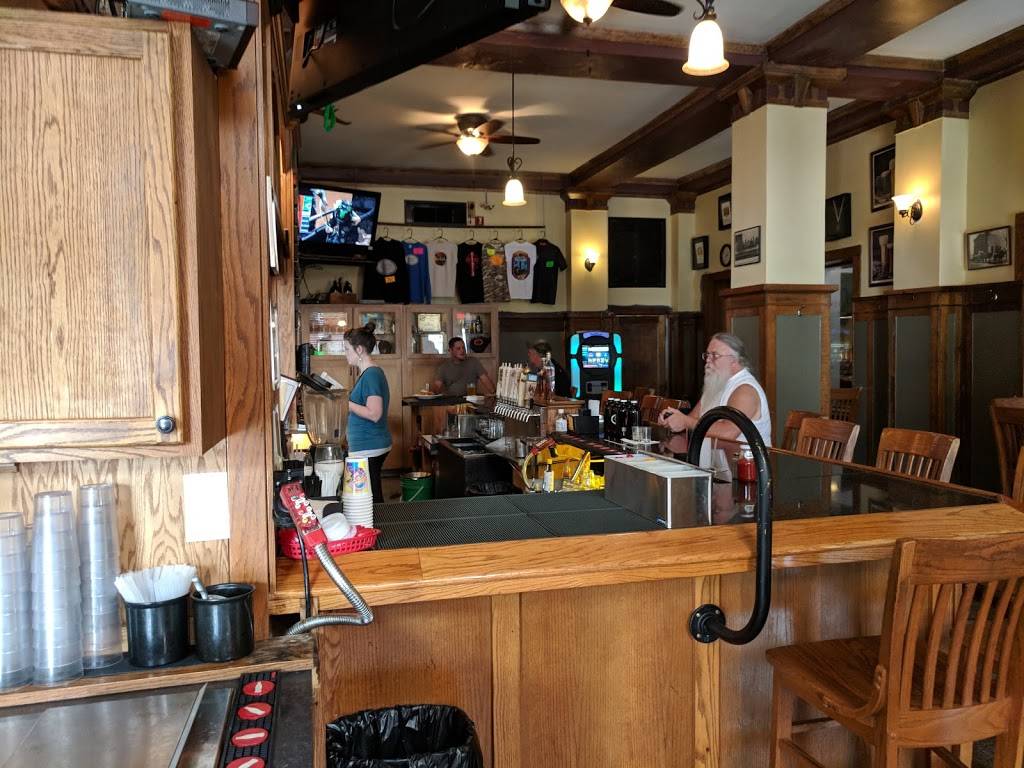 Hereford & Hops Steak House And Brewpub | restaurant | 624 Ludington St, Escanaba, MI 49829, USA | 9067891945 OR +1 906-789-1945