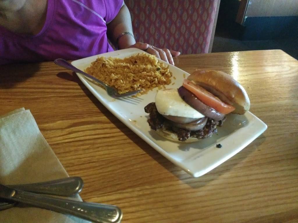 Applebees Grill + Bar | restaurant | 628 S Main St, North Syracuse, NY 13212, USA | 3154525670 OR +1 315-452-5670