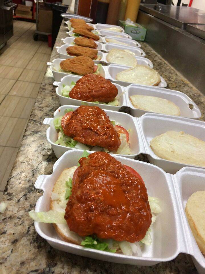 Tasty Pizza Chicken & Seafood | restaurant | 657 Lincoln Hwy E, Coatesville, PA 19320, USA | 4847845056 OR +1 484-784-5056