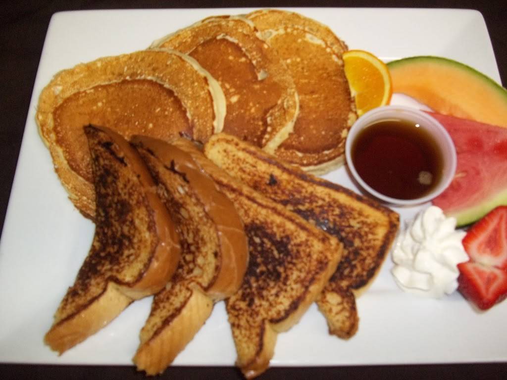 LAutentico | restaurant | 111 Boulevard Dr Albiny Paquette, Mont-Laurier, QC J9L 1J2, Canada | 8196233555 OR +1 819-623-3555