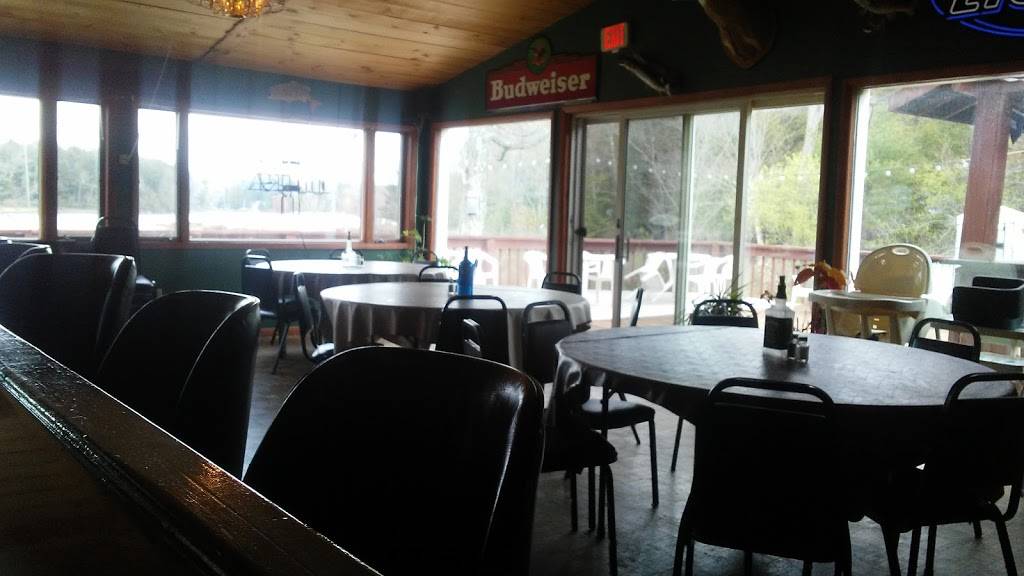 The Outlet Restaurant | restaurant | 2401 NY-10, Caroga Lake, NY 12032, USA | 5188353911 OR +1 518-835-3911