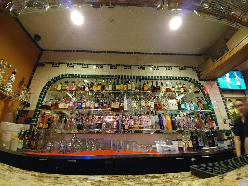 La Hacienda Arlington | restaurant | 210 W Division St, Arlington, WA 98223, USA | 3604359433 OR +1 360-435-9433