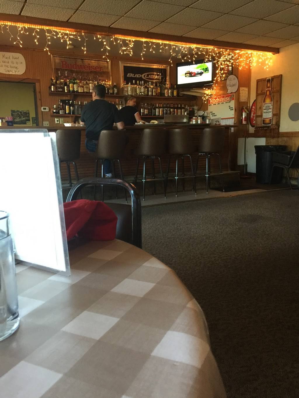 Maxis Food & Spirit Barn | restaurant | 114 Ireland Rd, South Bend, IN 46614, USA | 5742919181 OR +1 574-291-9181