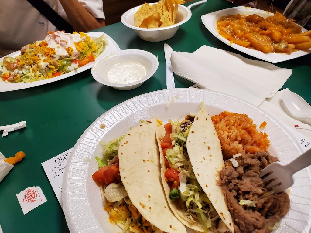 Los Tres Inc | restaurant | 3505 Dillon Dr, Pueblo, CO 81008, USA | 7195428550 OR +1 719-542-8550