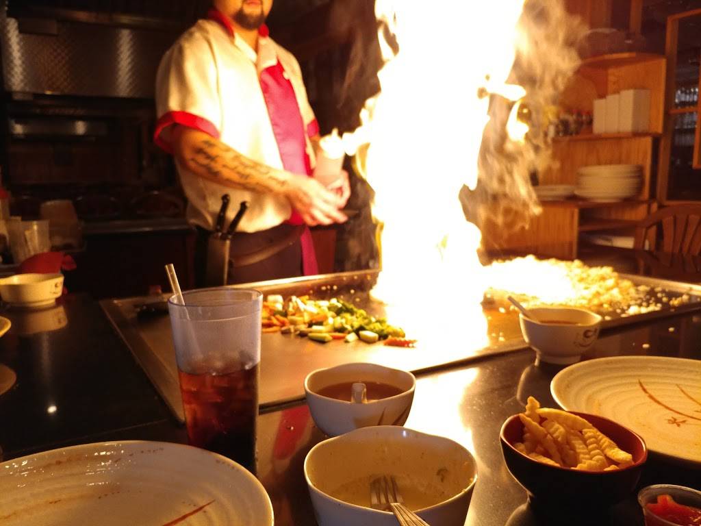 Osaka steakhouse | restaurant | 4707 16th St, Moline, IL 61265, USA | 3097622211 OR +1 309-762-2211