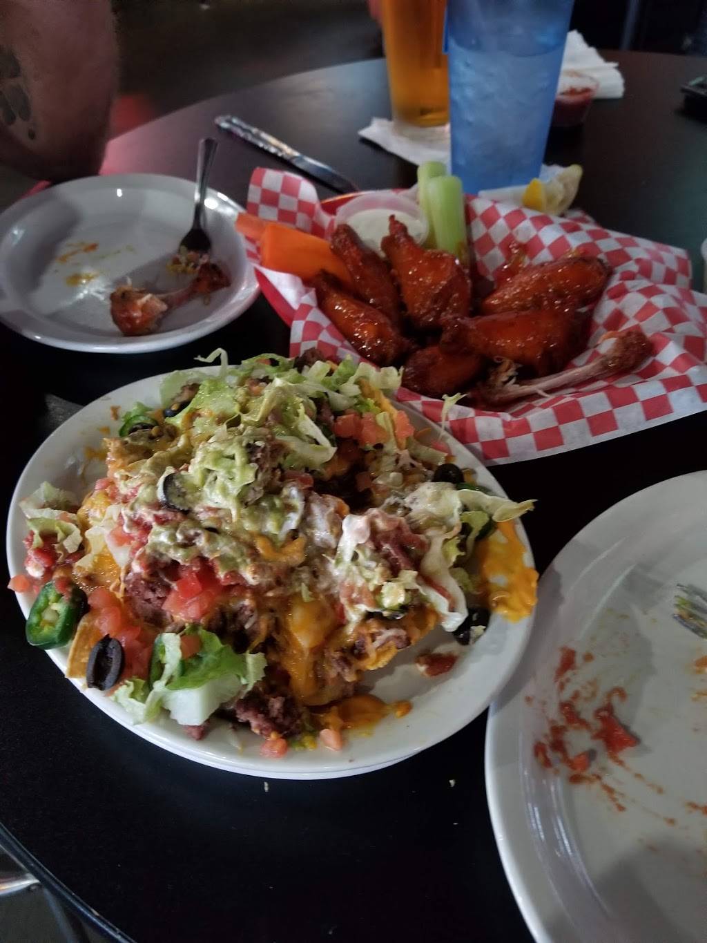 Parrots Sports Grill | restaurant | 6050 Firestone Blvd, Longmont, CO 80504, USA | 3037740700 OR +1 303-774-0700