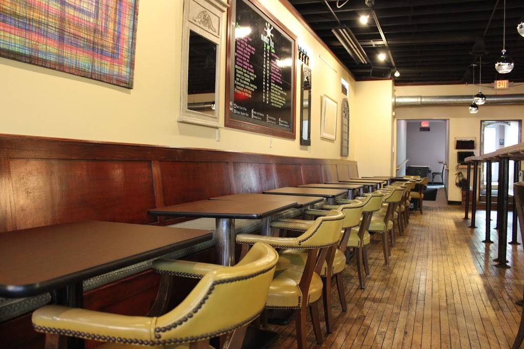 Zoobies Old Town Tavern | restaurant | 1200 N Larch St, Lansing, MI 48906, USA | 5178973563 OR +1 517-897-3563