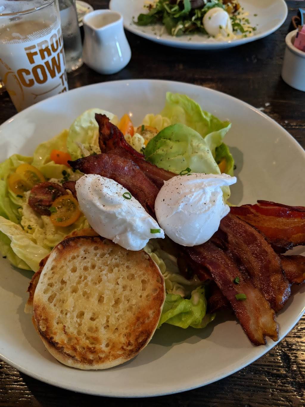 The Hutch on Avondale | restaurant | 6437 Avondale Dr, Nichols Hills, OK 73116, USA | 4058421000 OR +1 405-842-1000