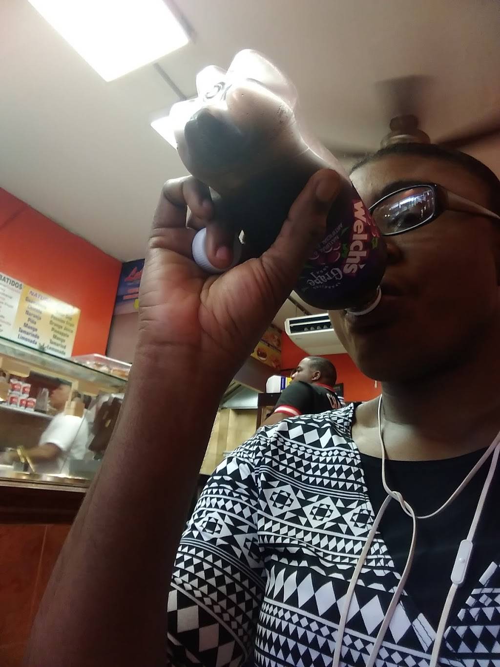 Lebron | restaurant | 1567 Pitkin Ave, Brooklyn, NY 11212, USA | 7183429070 OR +1 718-342-9070