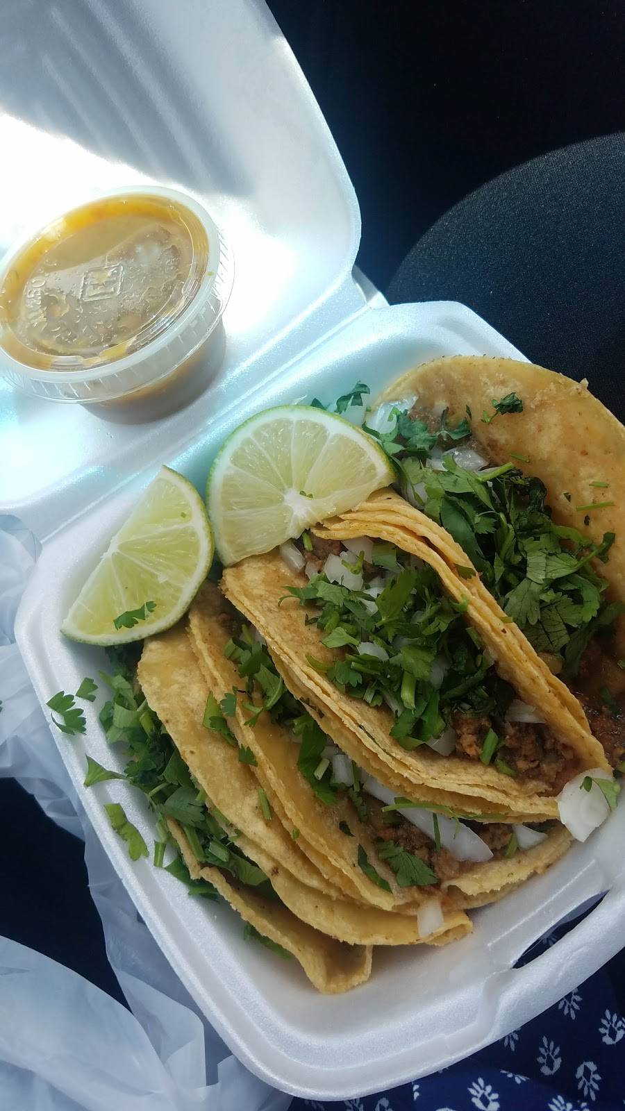 Tu Taco | restaurant | 419 W Randol Mill Rd, Arlington, TX 76011, USA | 8174591551 OR +1 817-459-1551