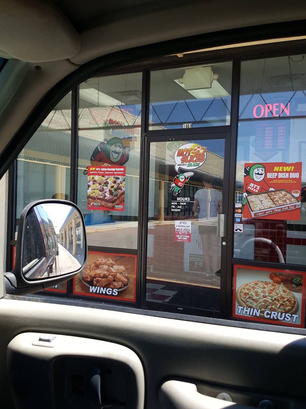 Jets Pizza | meal delivery | 1669 E Main St, Owosso, MI 48867, USA | 9897234100 OR +1 989-723-4100