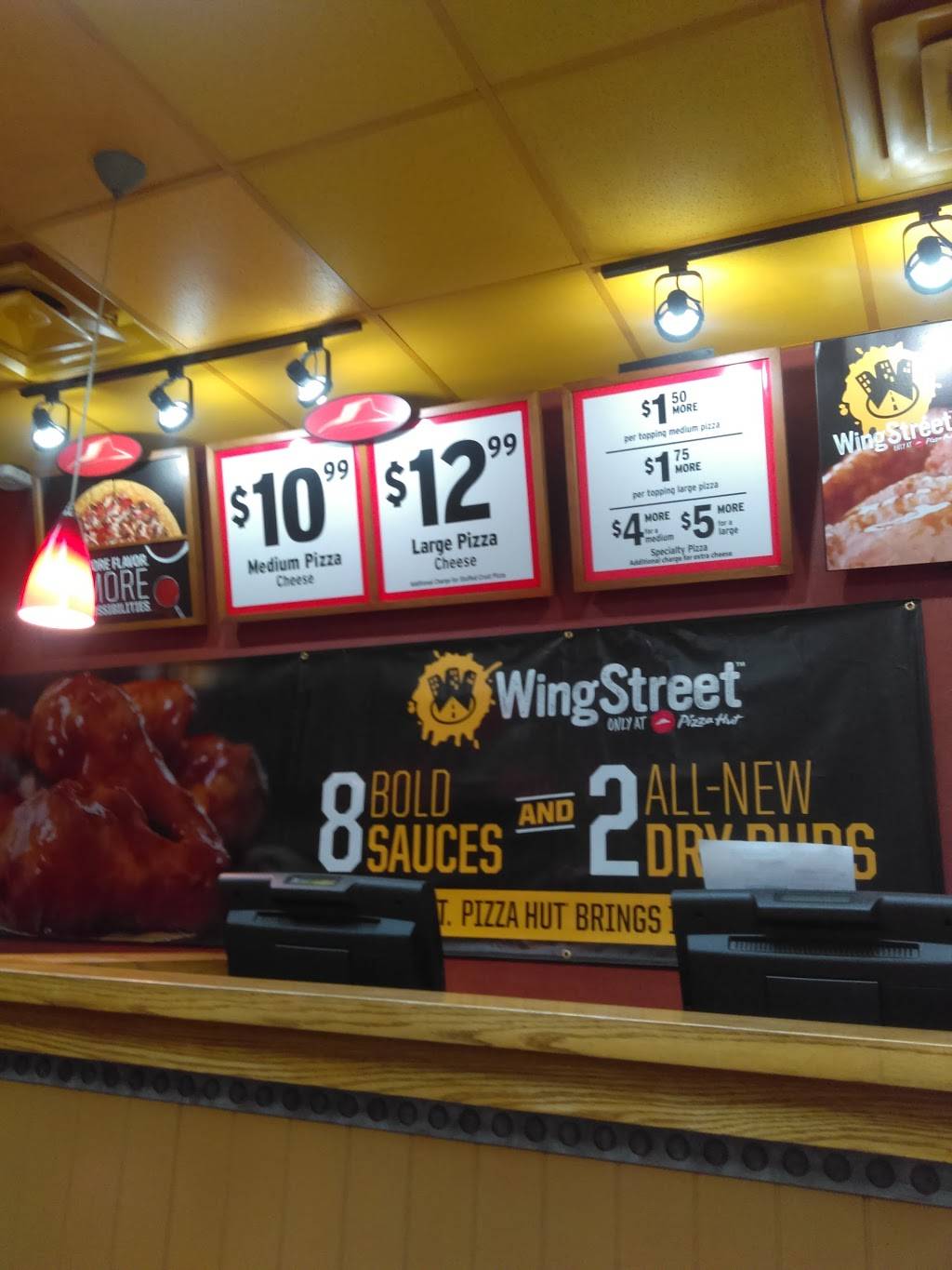 Pizza Hut | restaurant | 5213 Whittier Blvd, Los Angeles, CA 90022, USA | 3232670300 OR +1 323-267-0300