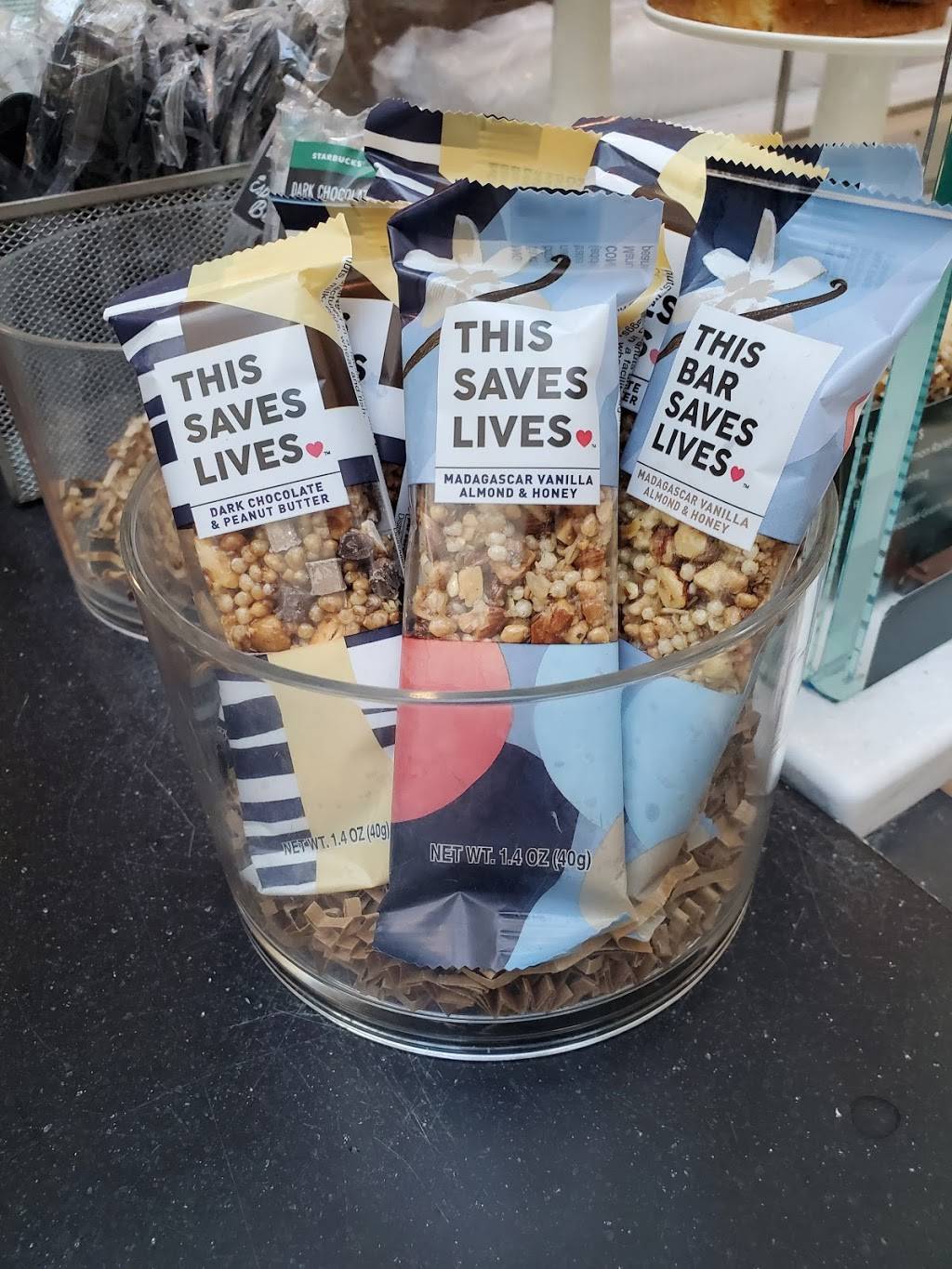 Starbucks | cafe | 1000 North Point Cir K-12, Alpharetta, GA 30022, USA | 6783932526 OR +1 678-393-2526