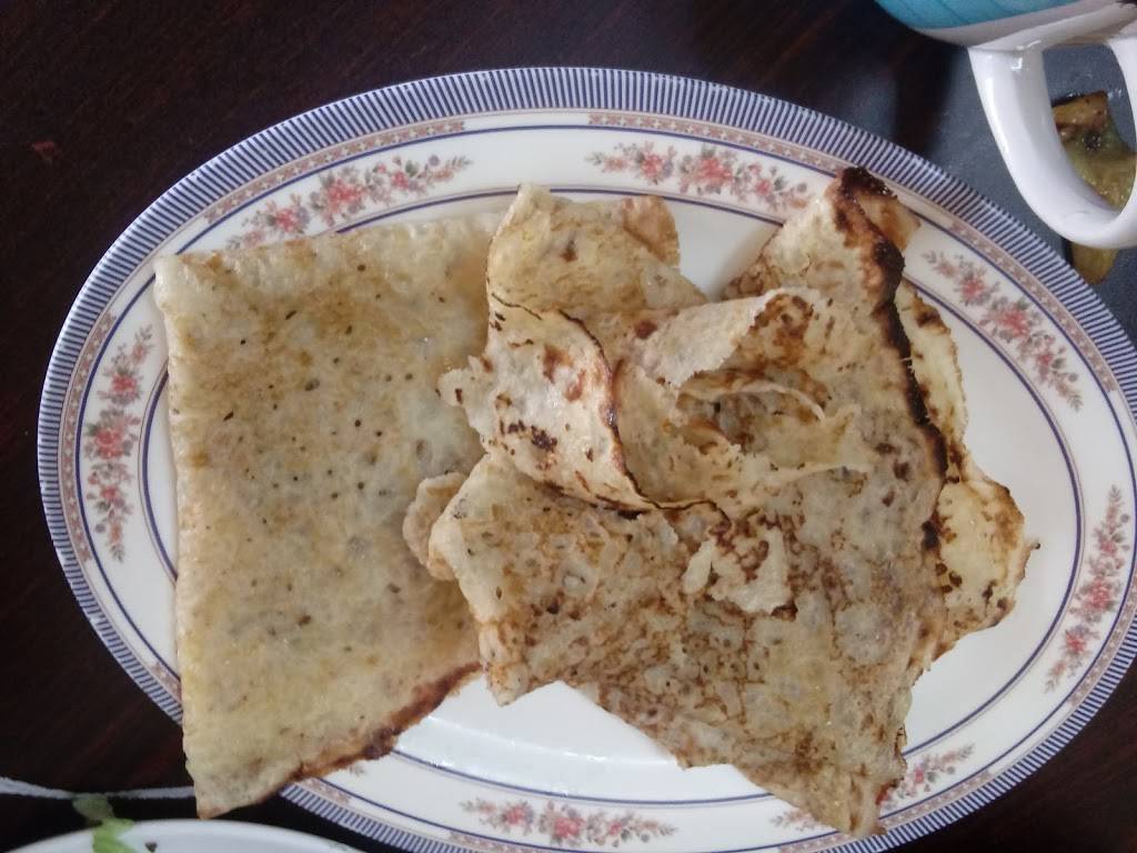 Barwaaqo | restaurant | 10200 E Mississippi Ave B, Denver, CO 80247, USA | 3037557699 OR +1 303-755-7699