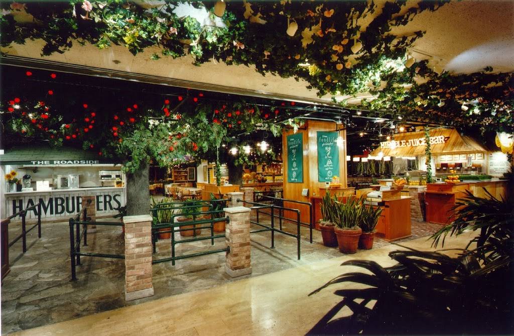 Foodlife | restaurant | 835 N Michigan Ave, Chicago, IL 60611, USA | 3123353663 OR +1 312-335-3663