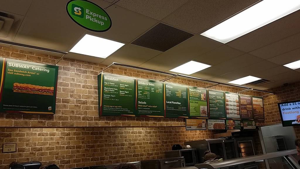 Subway | restaurant | 536-540 W Main St, Louisville, OH 44641, USA | 3308755411 OR +1 330-875-5411