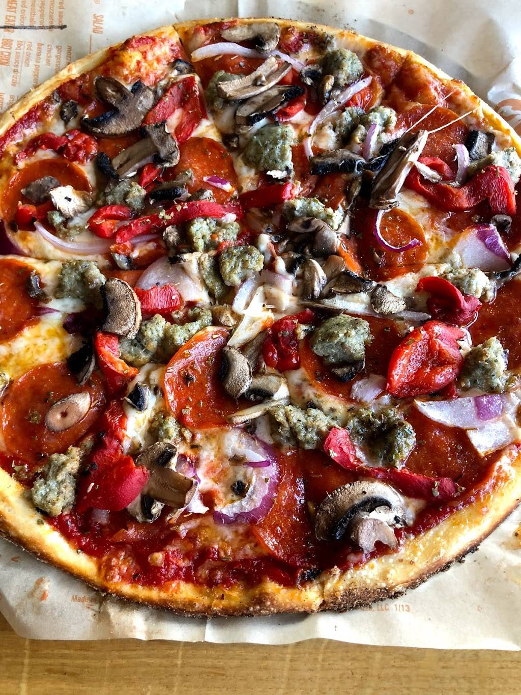 Blaze Pizza | meal takeaway | 643 N Fair Oaks Ave, Pasadena, CA 91103, USA | 6262386026 OR +1 626-238-6026