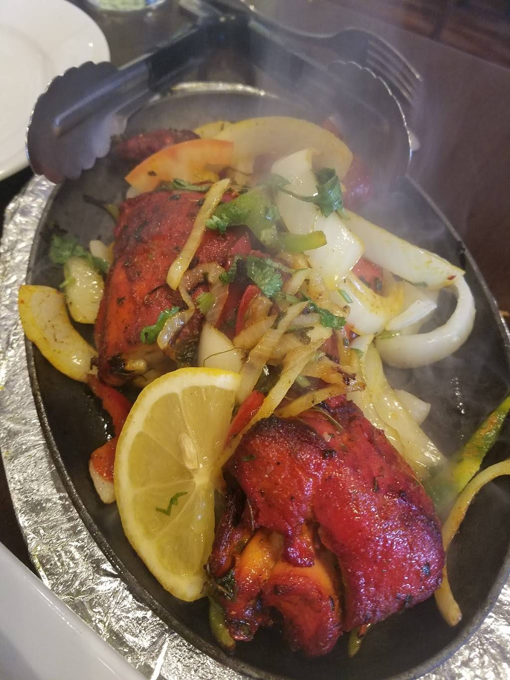 Raduni Indian Cuisine | restaurant | 2566 Shallowford Rd #112, Atlanta, GA 30345, USA | 4042540948 OR +1 404-254-0948