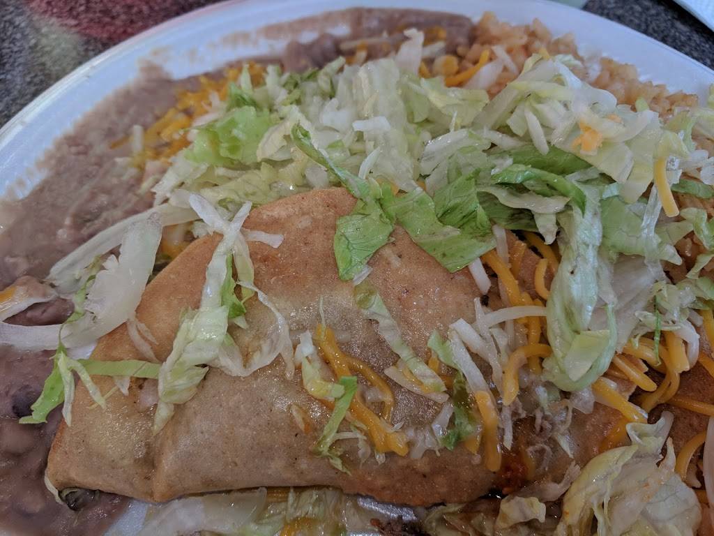 Los Favoritos | restaurant | 1745 W Hunt Hwy B-106, San Tan Valley, AZ 85143, USA | 4808821580 OR +1 480-882-1580