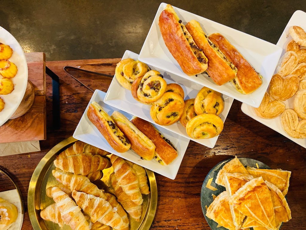 Crepe Corner | restaurant | 1577 Westminster St, Providence, RI 02909, USA | 4015377914 OR +1 401-537-7914