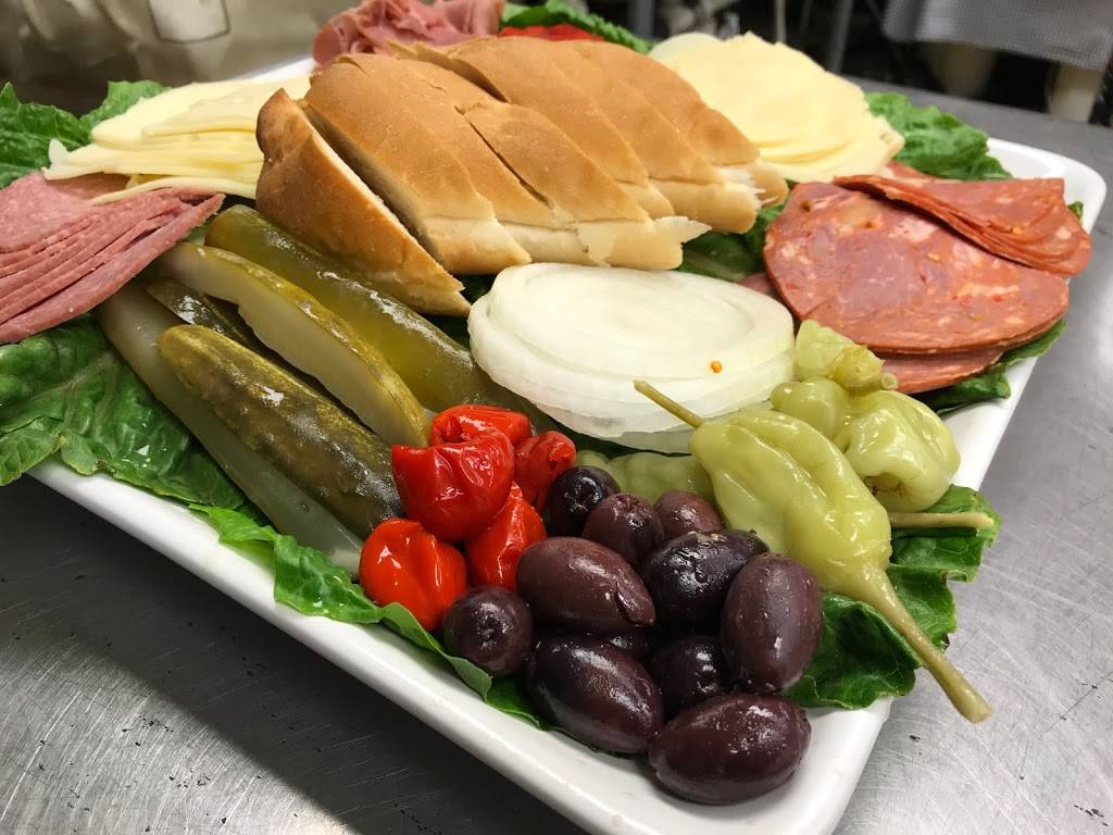 Michaels Restaurant | restaurant | 415 Broadway, Highland, IL 62249, USA | 6186548678 OR +1 618-654-8678