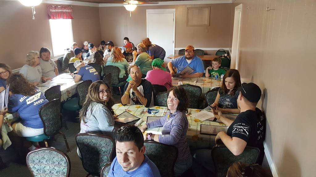 Helens Restaurant | restaurant | 3013 S Grundy Quarles Hwy, Gainesboro, TN 38562, USA | 9312682022 OR +1 931-268-2022