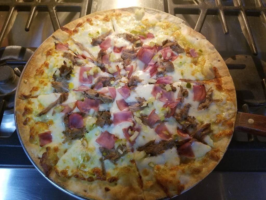 AJs on the River | restaurant | 9808 Vaughn St, Gibsonton, FL 33534, USA | 8136054621 OR +1 813-605-4621