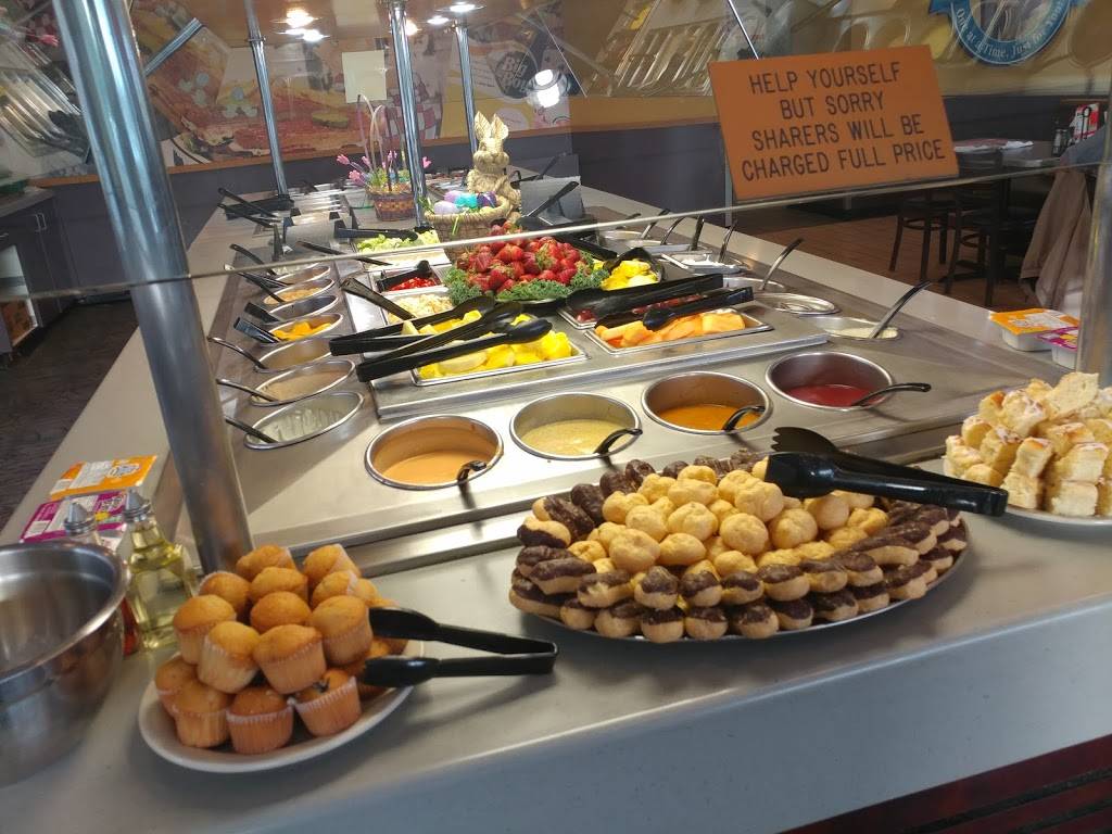 Big Boy | restaurant | 90 E Tienken Rd, Rochester Hills, MI 48306, USA | 2486017777 OR +1 248-601-7777