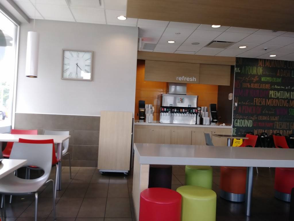 McDonalds | cafe | 13050 Tesson Ferry Rd, St. Louis, MO 63128, USA | 3148437112 OR +1 314-843-7112