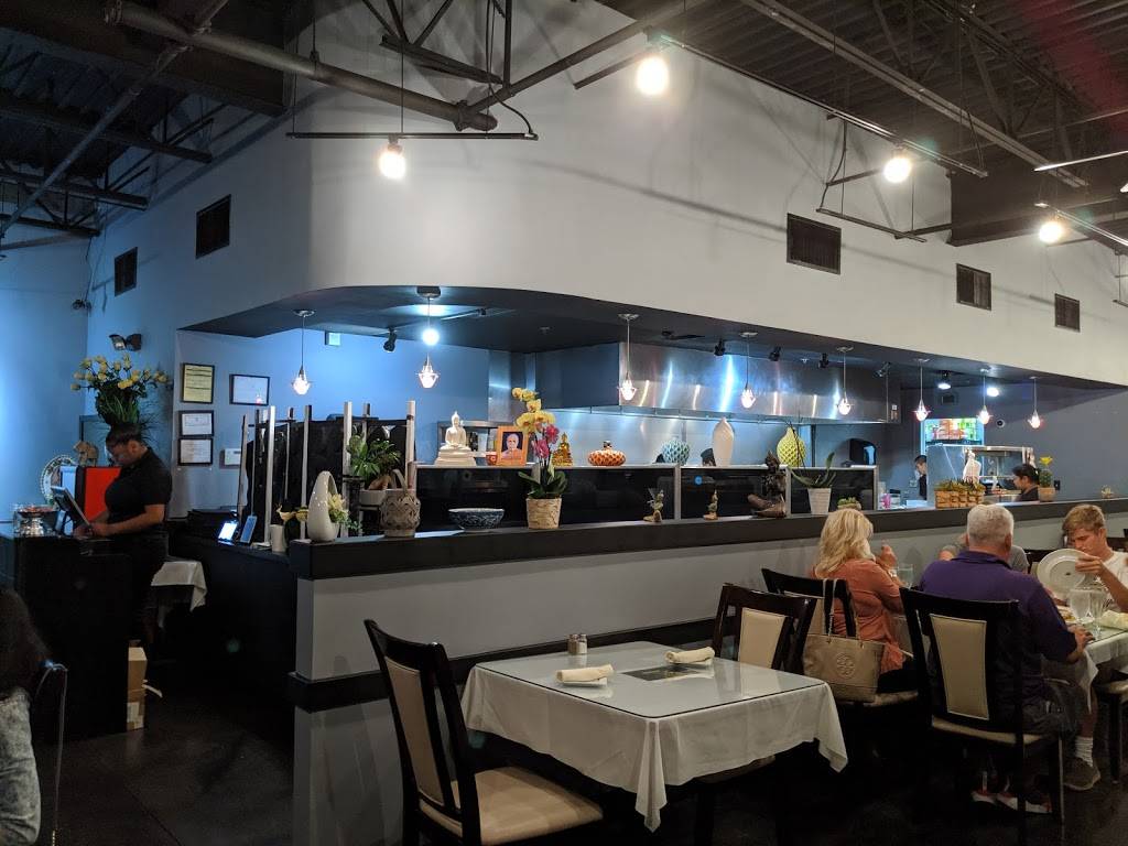 Tuk Tuk Thai | restaurant | 8351 W 135th St, Overland Park, KS 66223, USA | 9132910106 OR +1 913-291-0106