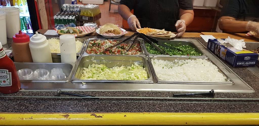 Tacos el primo | restaurant | 3297 College St, Beaumont, TX 77701, USA | 4093476888 OR +1 409-347-6888