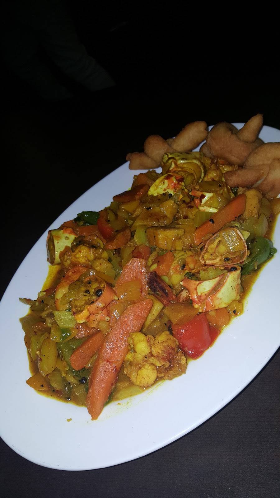 Da House Of Jerk | restaurant | 680 Rexdale Blvd, Etobicoke, ON M9W 0B5, Canada | 4166790755 OR +1 416-679-0755