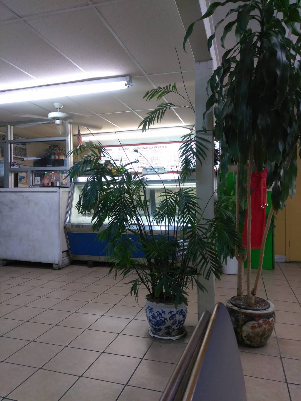 Navy Seafood | restaurant | 7274 Scott St, Houston, TX 77021, USA | 7137474950 OR +1 713-747-4950