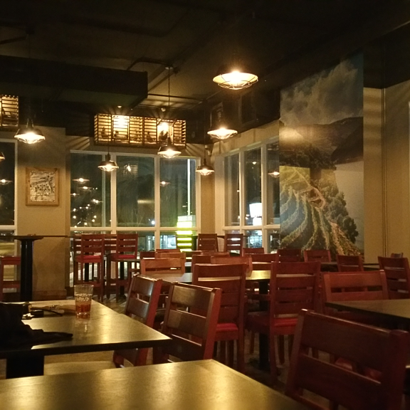 La Poule Fumée | restaurant | 305 Boulevard Curé-Labelle, Sainte-Thérèse, QC J7E 2G1, Canada | 4502540254 OR +1 450-254-0254